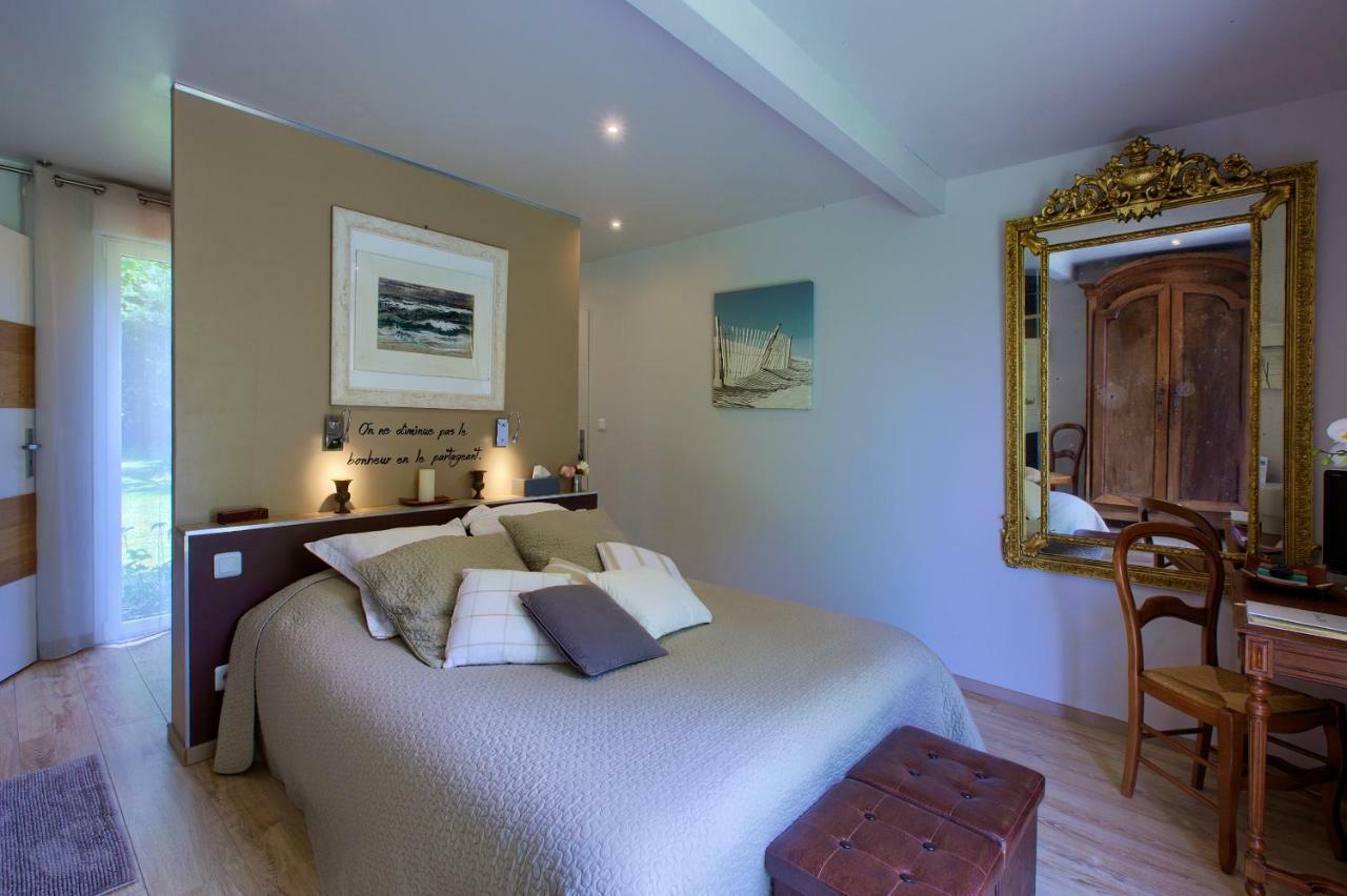 B&B La Closerie 33 Sadirac Bagian luar foto